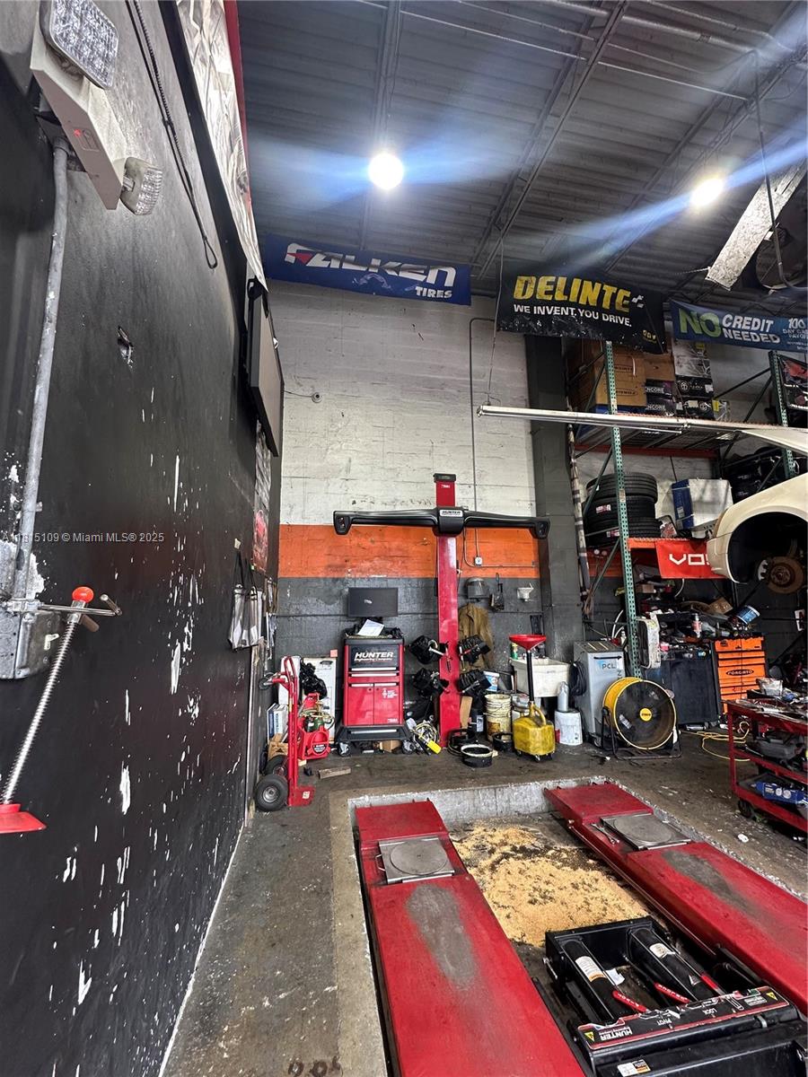   /   sq. ft. $ 2025-06-03 0 Photo