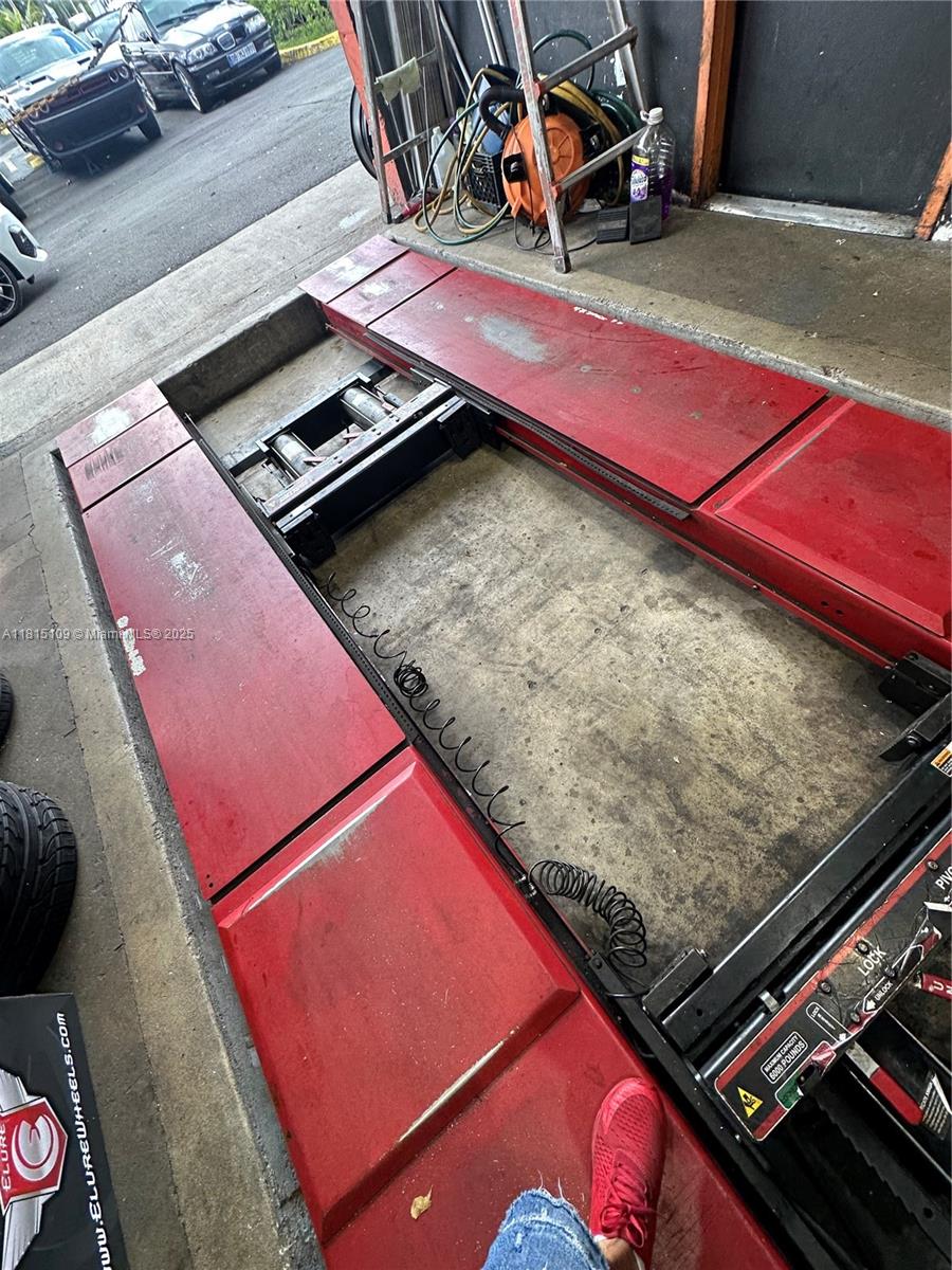   /   sq. ft. $ 2025-06-03 0 Photo