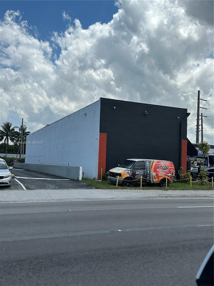   /   sq. ft. $ 2025-06-03 0 Photo