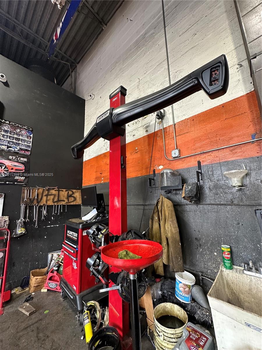   /   sq. ft. $ 2025-06-03 0 Photo