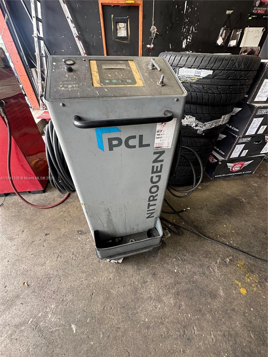   /   sq. ft. $ 2025-06-03 0 Photo