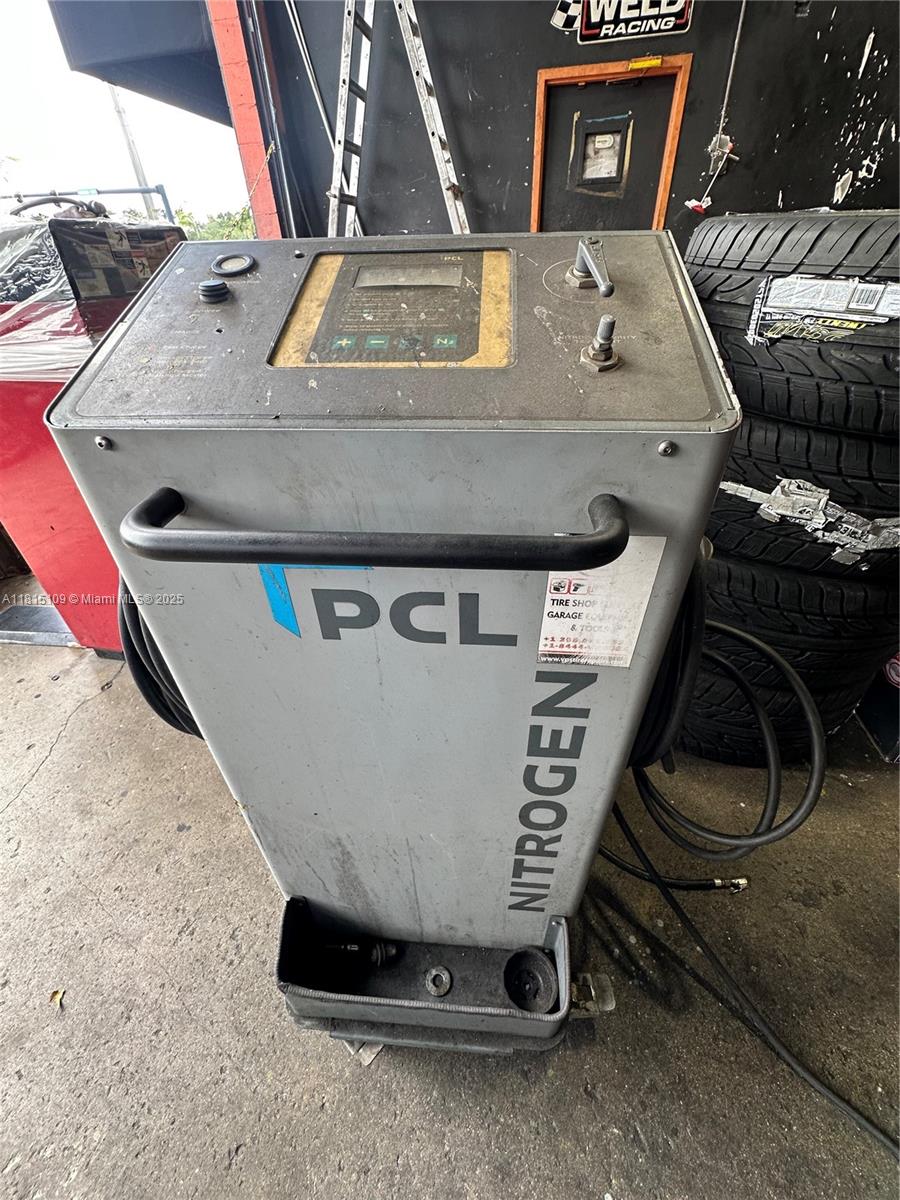   /   sq. ft. $ 2025-06-03 0 Photo