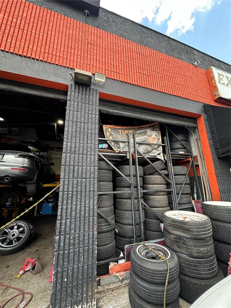   /   sq. ft. $ 2025-06-03 0 Photo