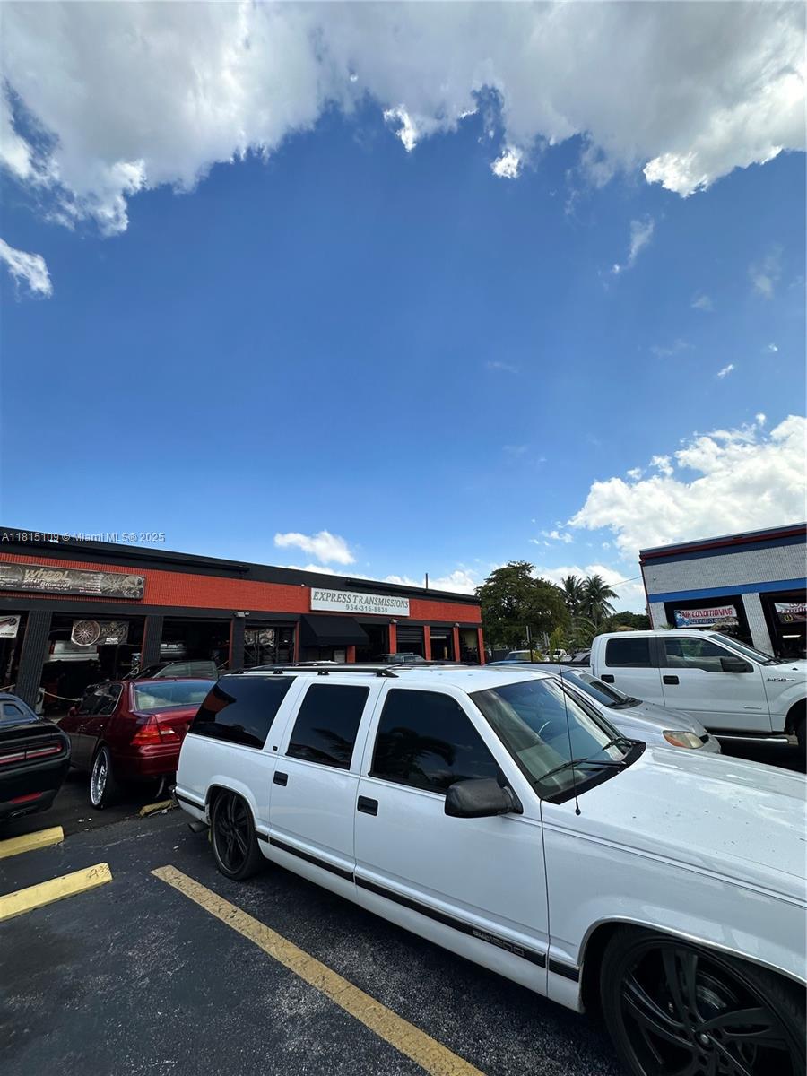   /   sq. ft. $ 2025-06-03 0 Photo