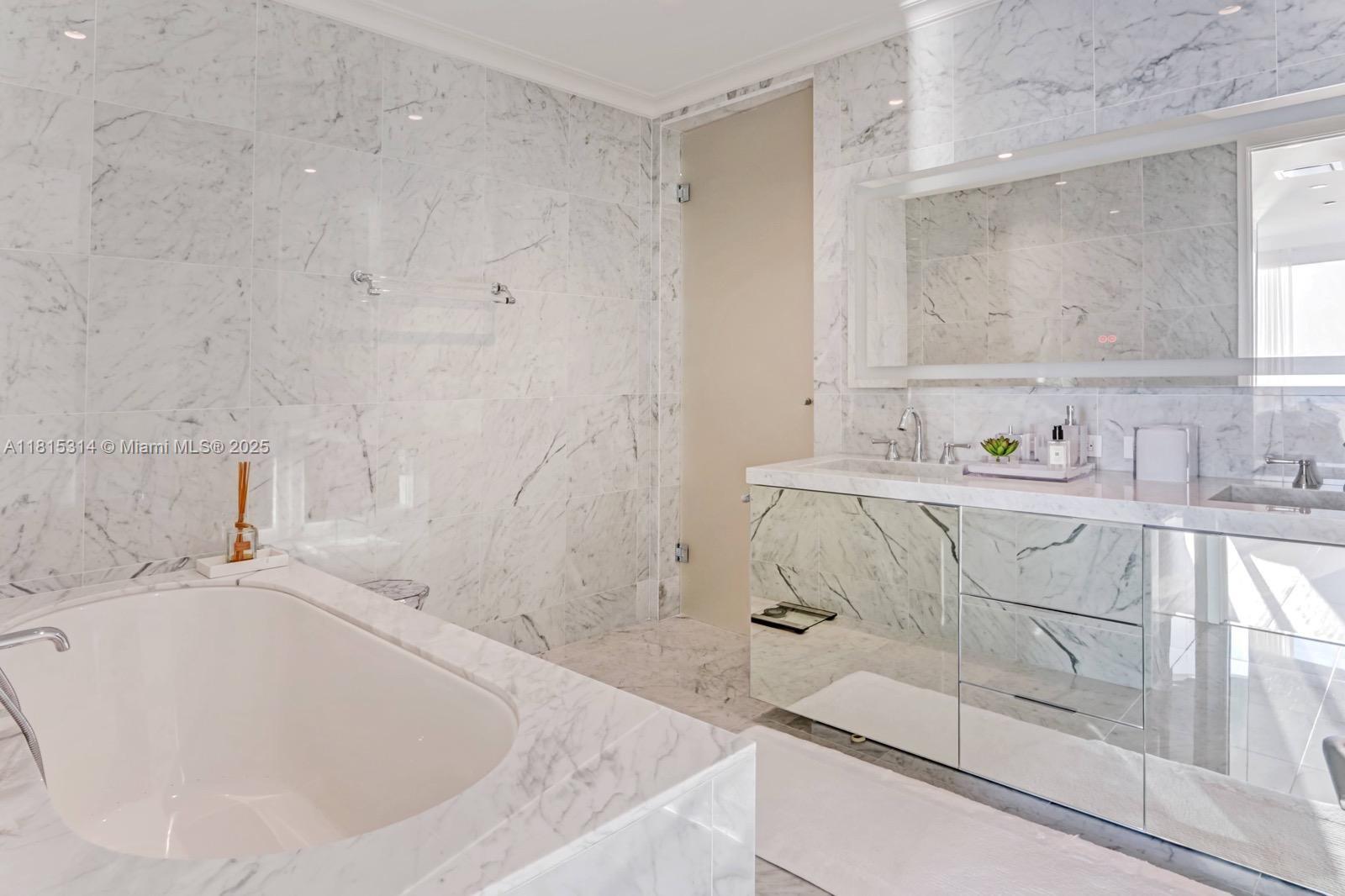 See details 3101 3 / 5 2688 sq. ft. $ 2025-07-28 0 Photo