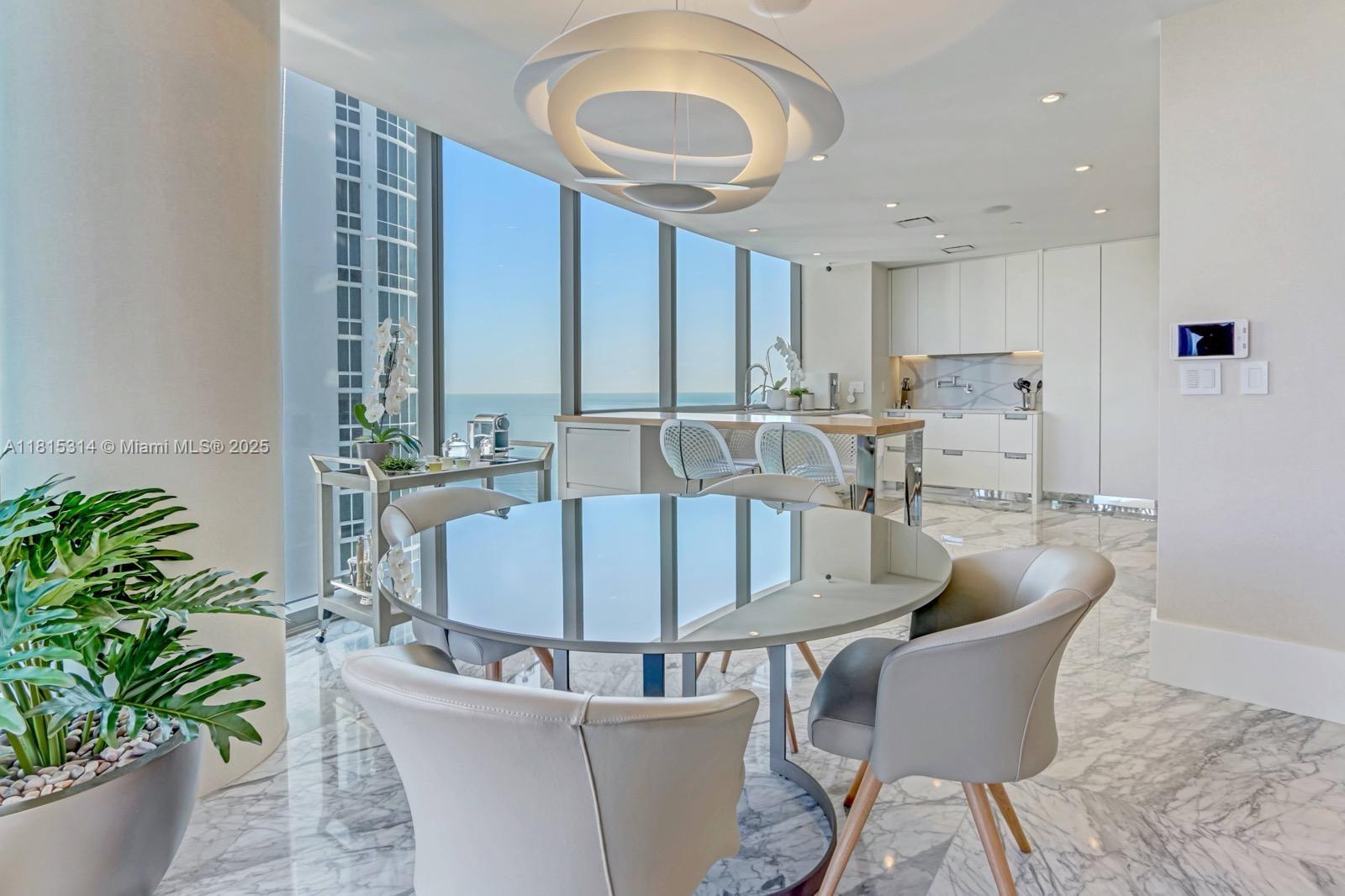 See details 3101 3 / 5 2688 sq. ft. $ 2025-07-28 0 Photo