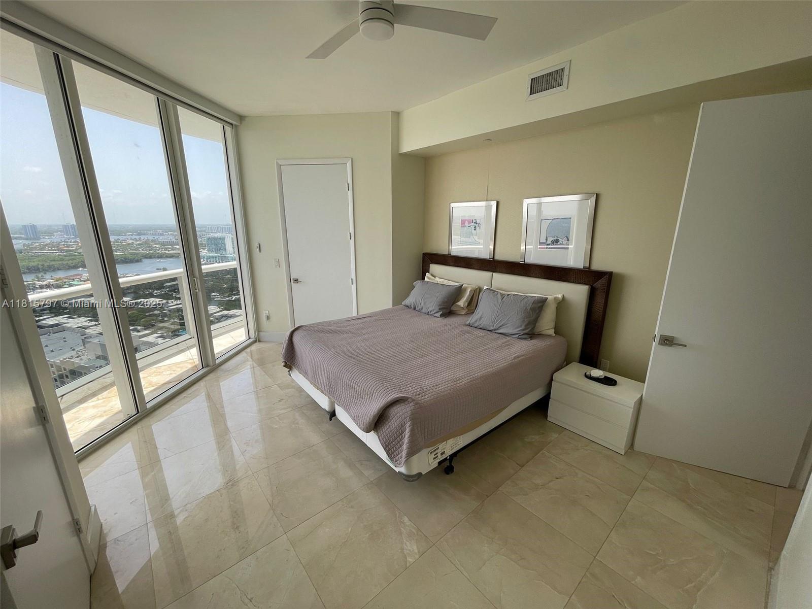See details 2906 3 / 4 2558 sq. ft. $ 2025-06-04 0 Photo