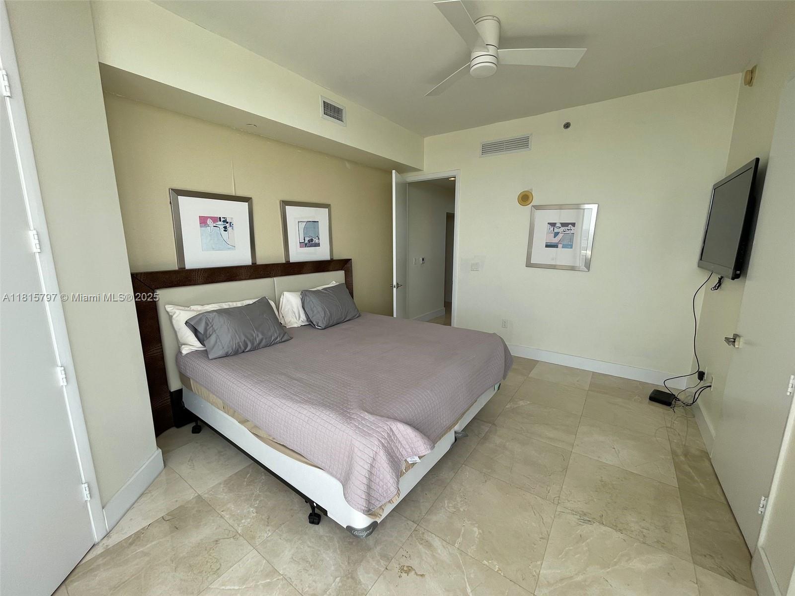 See details 2906 3 / 4 2558 sq. ft. $ 2025-06-04 0 Photo