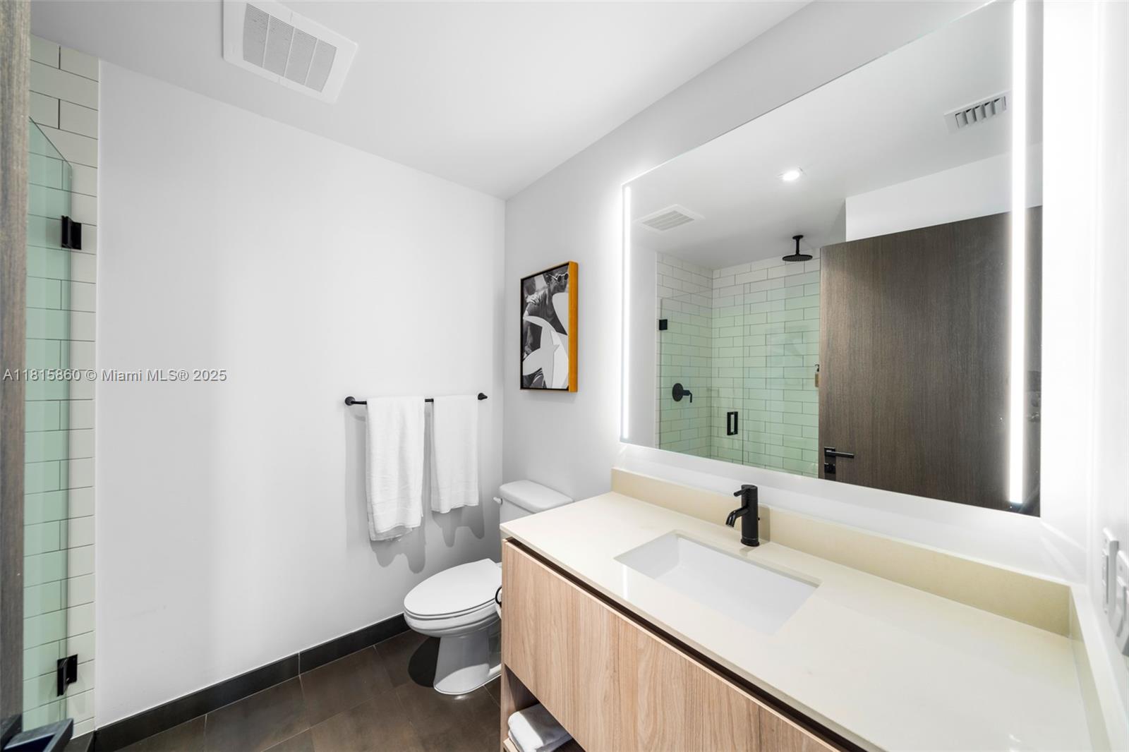 1809 3 / 3 976 sq. ft. $ 2026-01-20 0 Photo