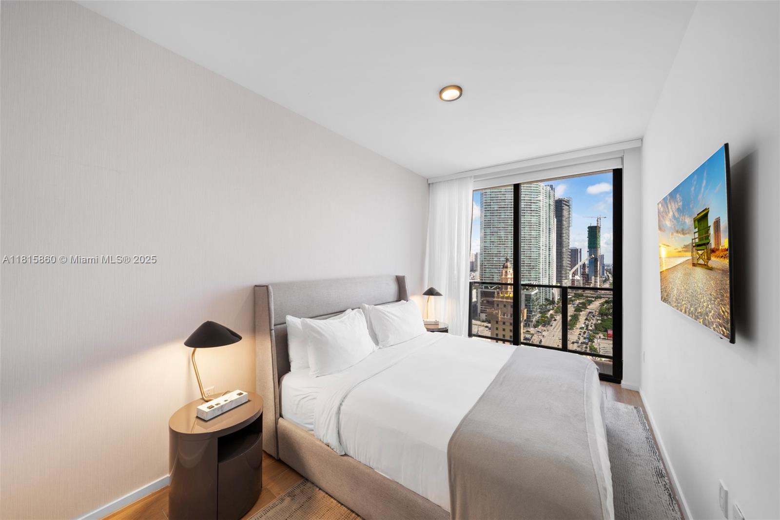 1809 3 / 3 976 sq. ft. $ 2026-01-20 0 Photo