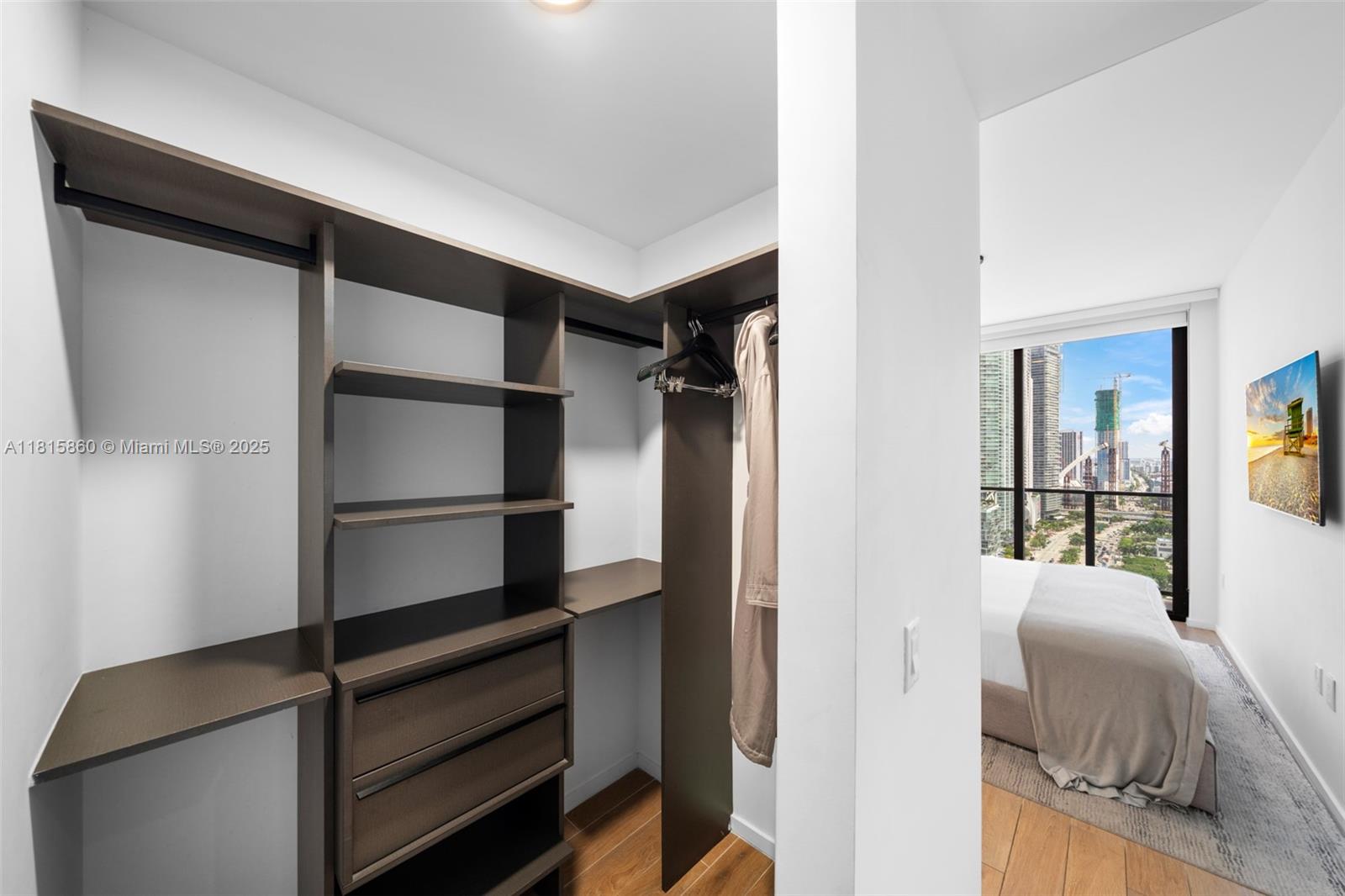 1809 3 / 3 976 sq. ft. $ 2026-01-20 0 Photo