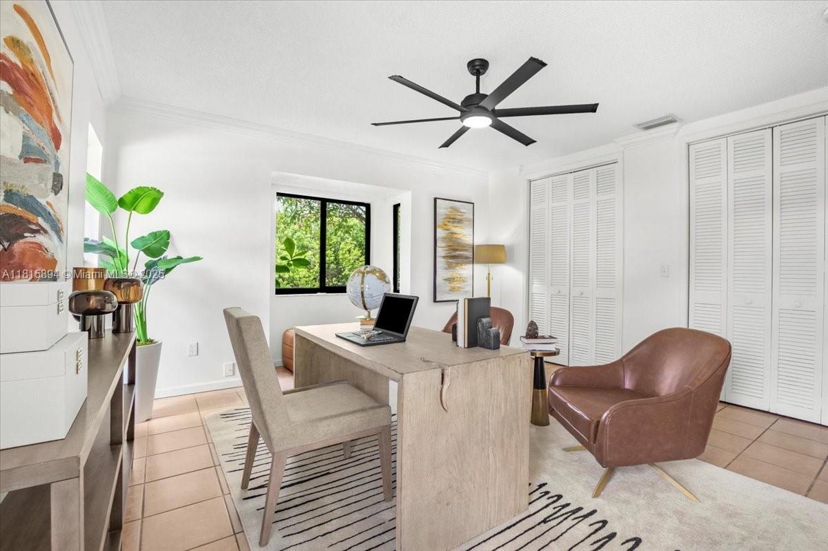 Ver detalles / sq. ft. $ 2025-06-04 0 foto