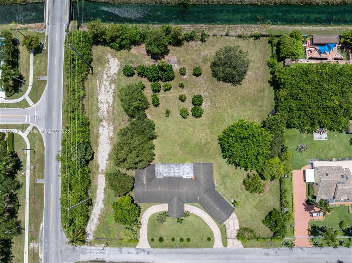 Ver detalles / sq. ft. $ 2025-06-04 0 foto