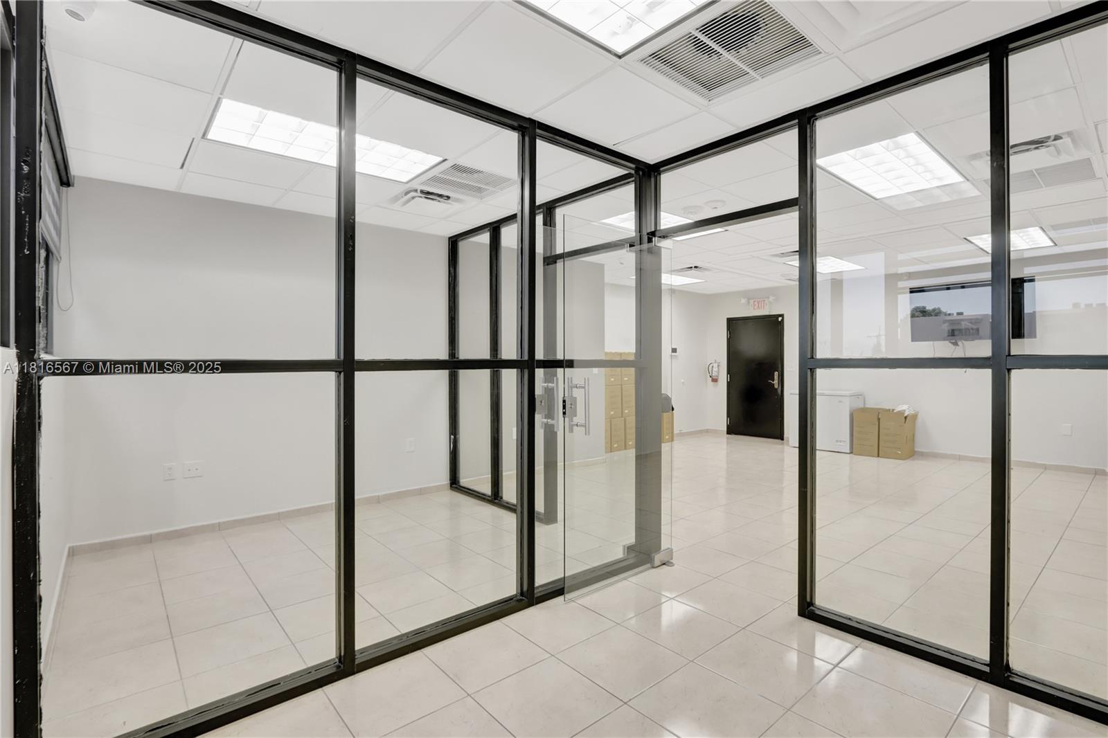 See details 219 / sq. ft. $ 2025-06-05 0 Photo