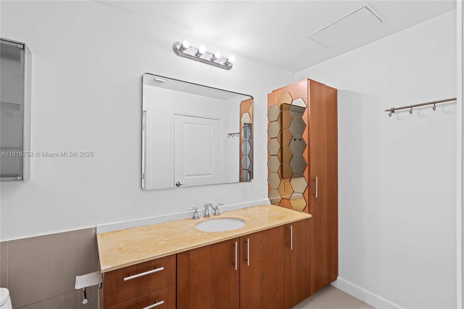 Photo of 1945 Ocean Dr  #704, Hallandale Beach, Florida, 33009 - 