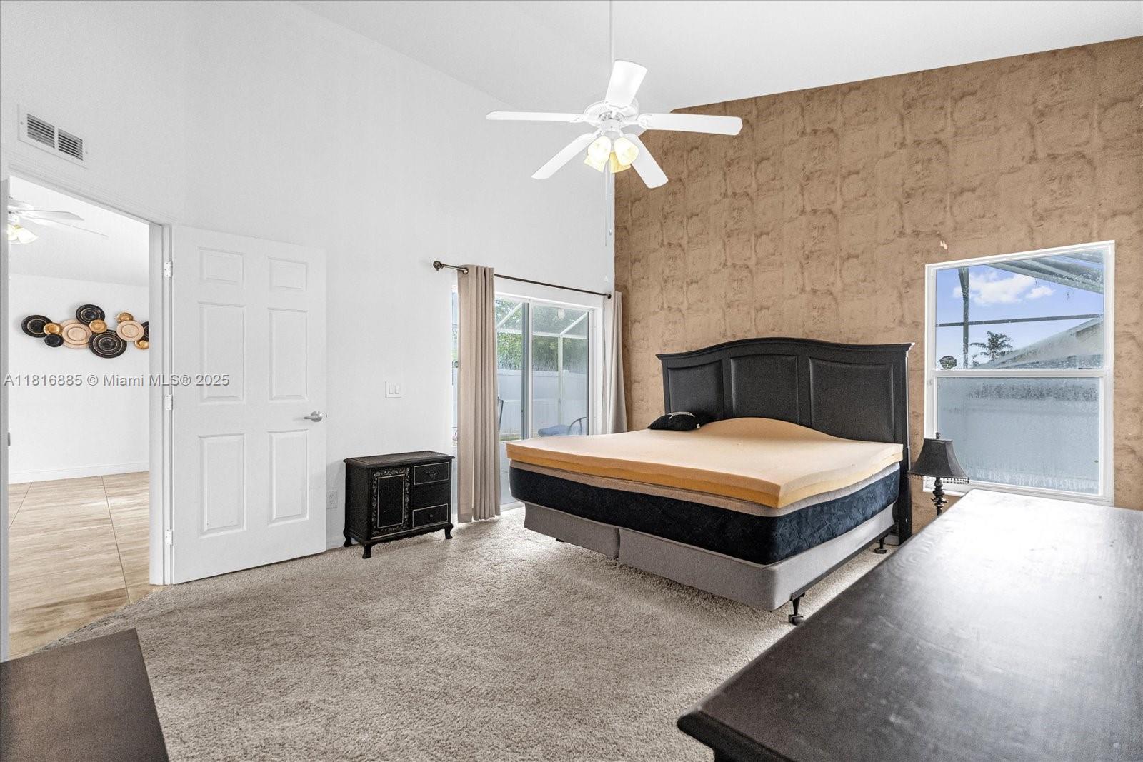 Ver detalles 401 3 / 2 sq. ft. $ 2026-01-12 0 foto