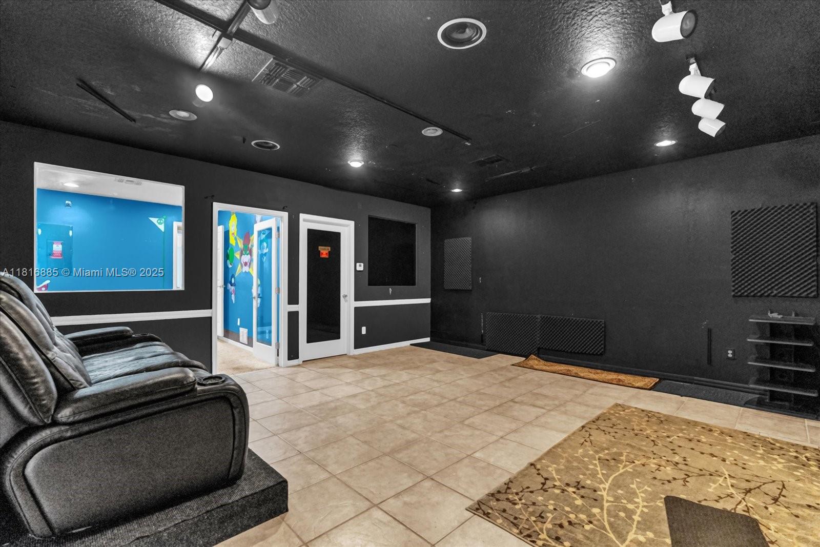 Ver detalles 401 3 / 2 sq. ft. $ 2026-01-12 0 foto
