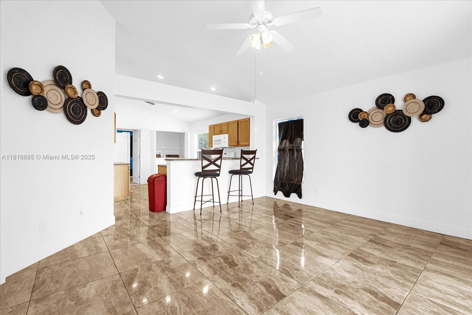 Ver detalles 401 3 / 2 sq. ft. $ 2026-01-12 0 foto