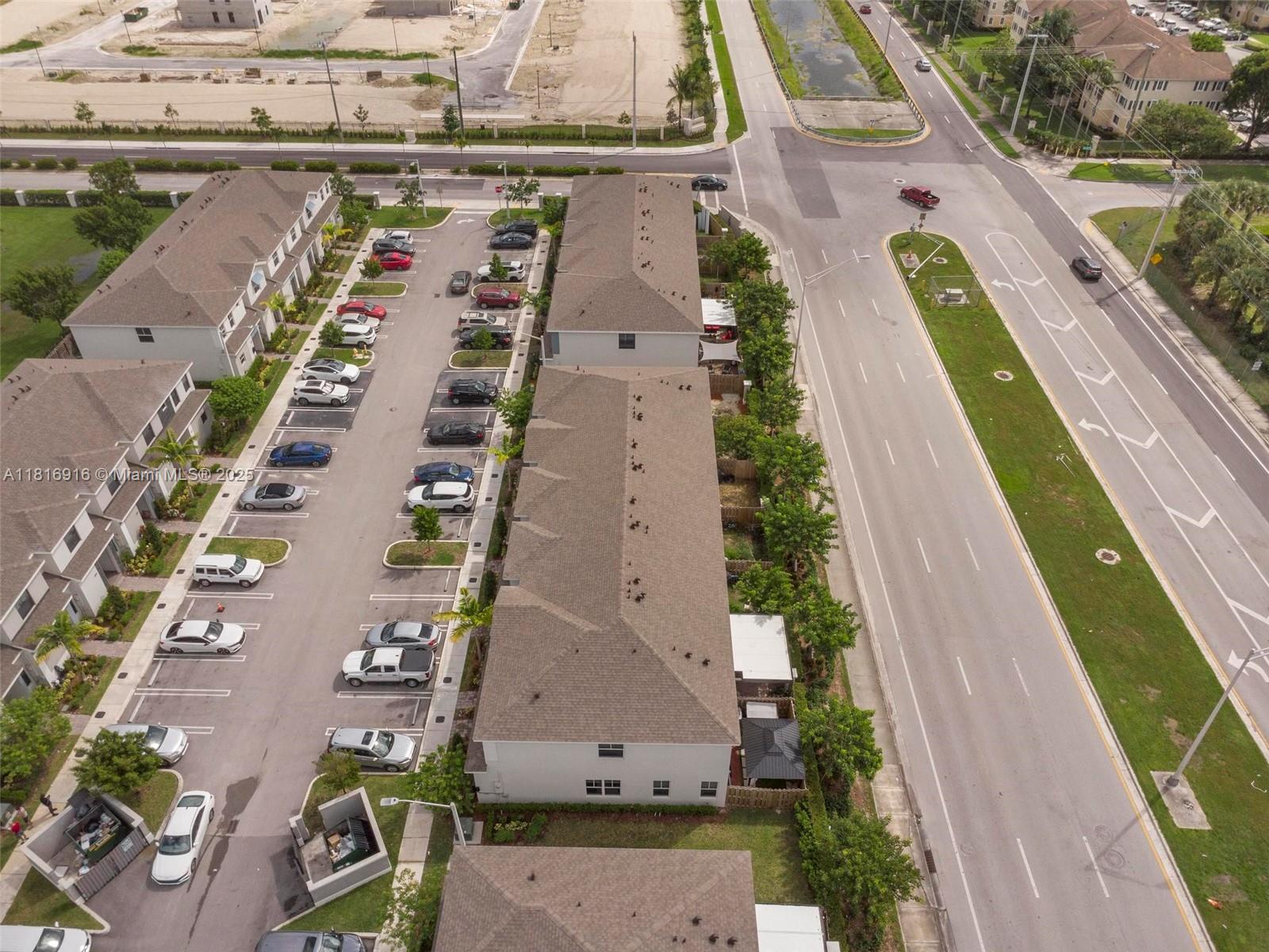 See details 504 3 / 3 1376 sq. ft. $ 2025-10-22 0 Photo