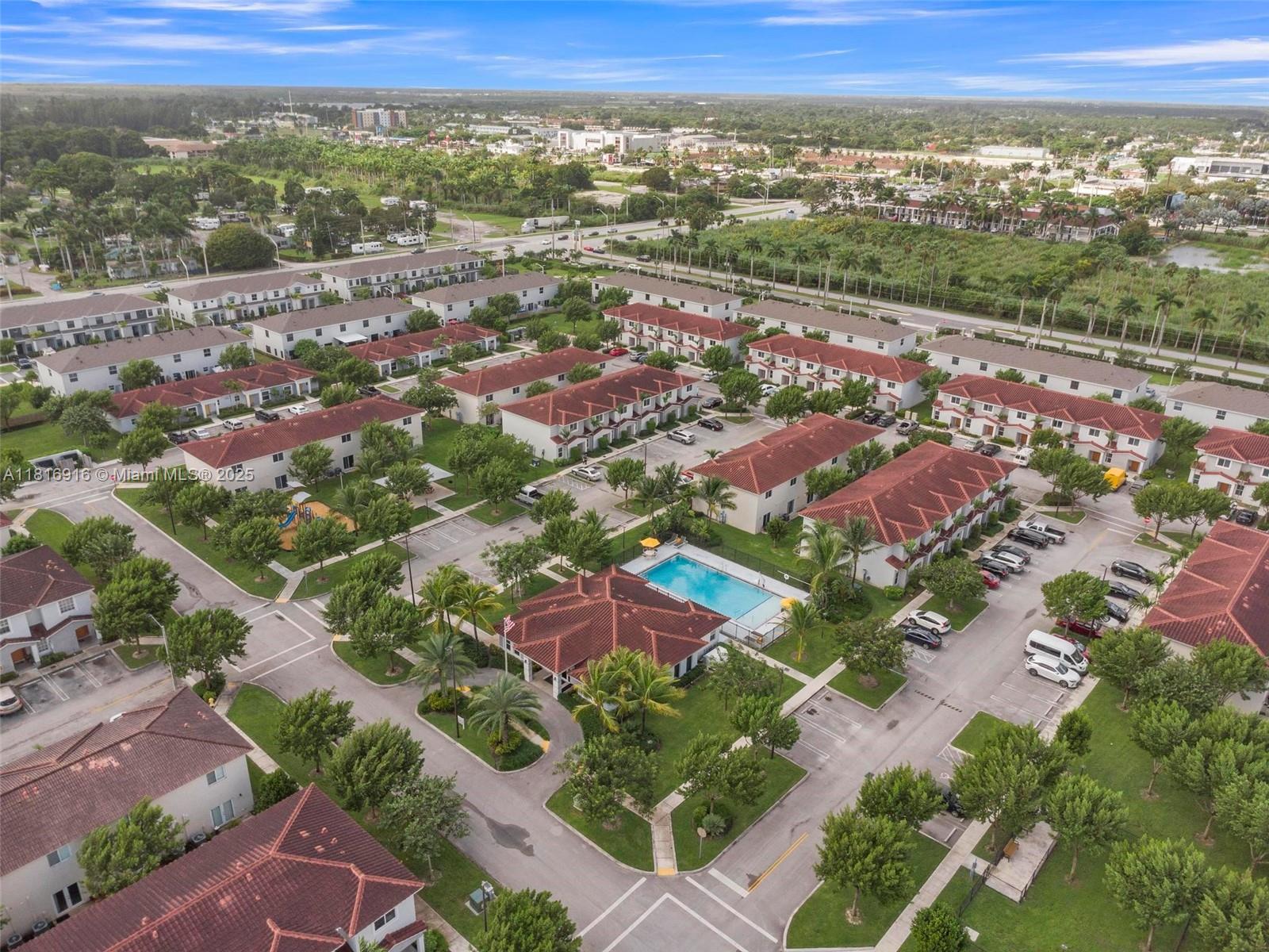 See details 504 3 / 3 1376 sq. ft. $ 2025-10-22 0 Photo