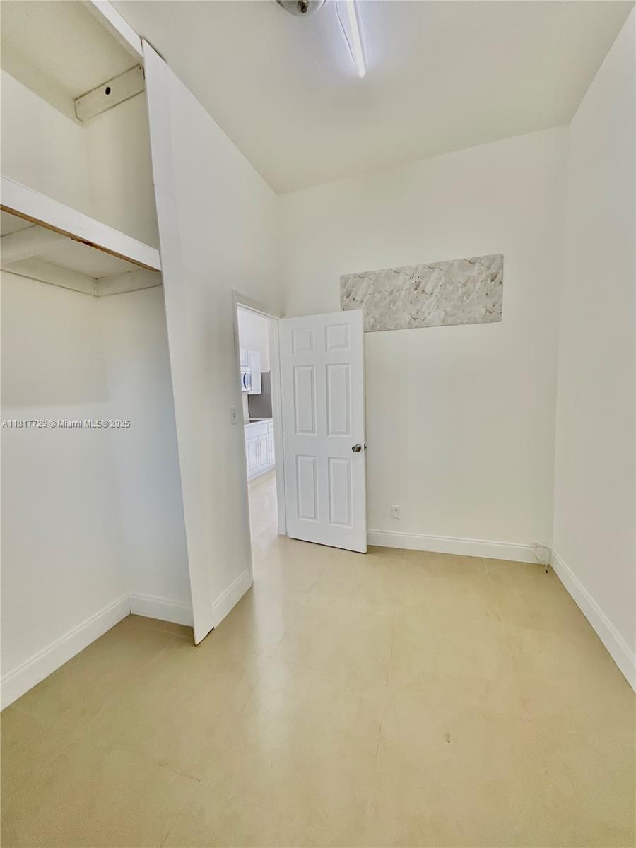See details / 2113 sq. ft. $ 2025-06-06 0 Photo