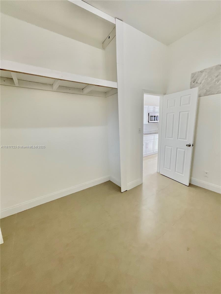 See details / 2113 sq. ft. $ 2025-06-06 0 Photo