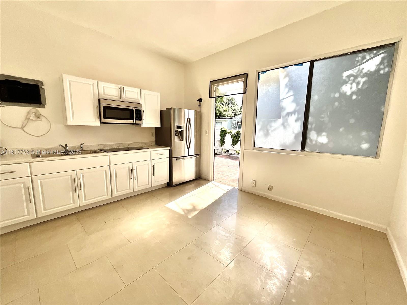 See details / 2113 sq. ft. $ 2025-06-06 0 Photo