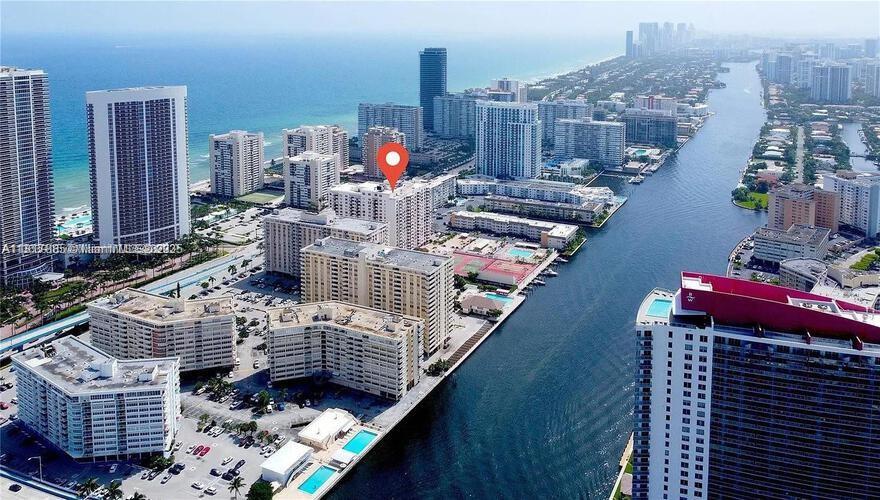 Photo of 1865 Ocean Dr  #2G, Hallandale Beach, Florida, 33009 - 