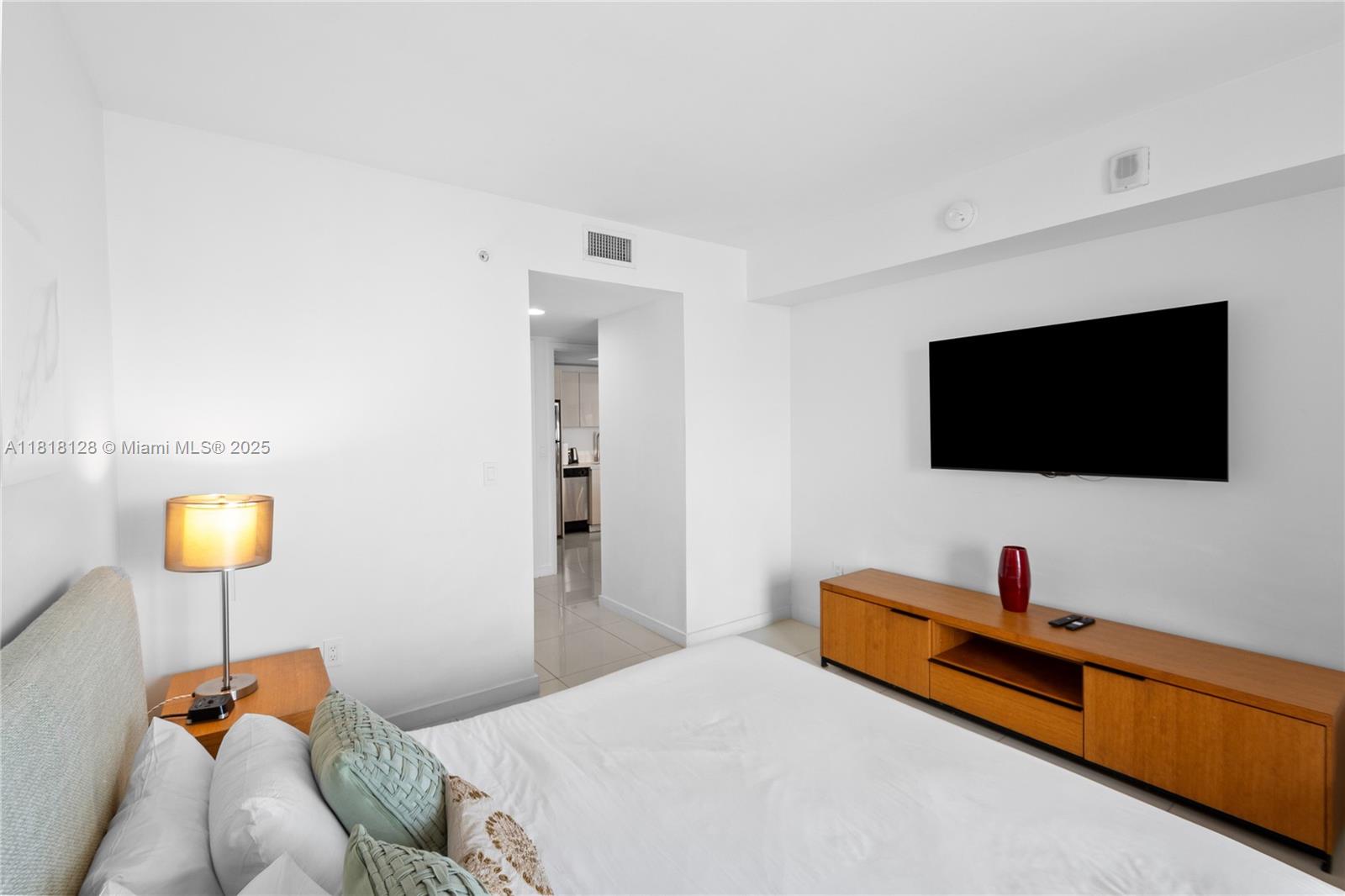 Photo of 2602 Hallandale Beach Blvd  #R2805, Hallandale Beach, Florida, 33009 - 