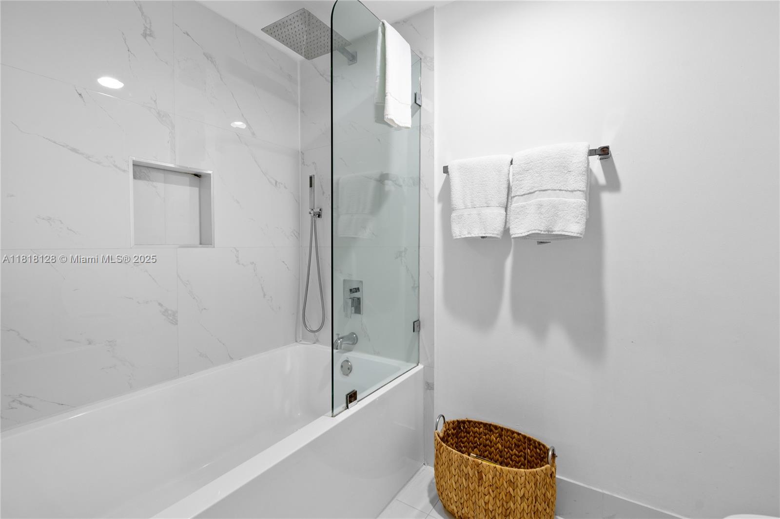 Photo of 2602 Hallandale Beach Blvd  #R2805, Hallandale Beach, Florida, 33009 - 
