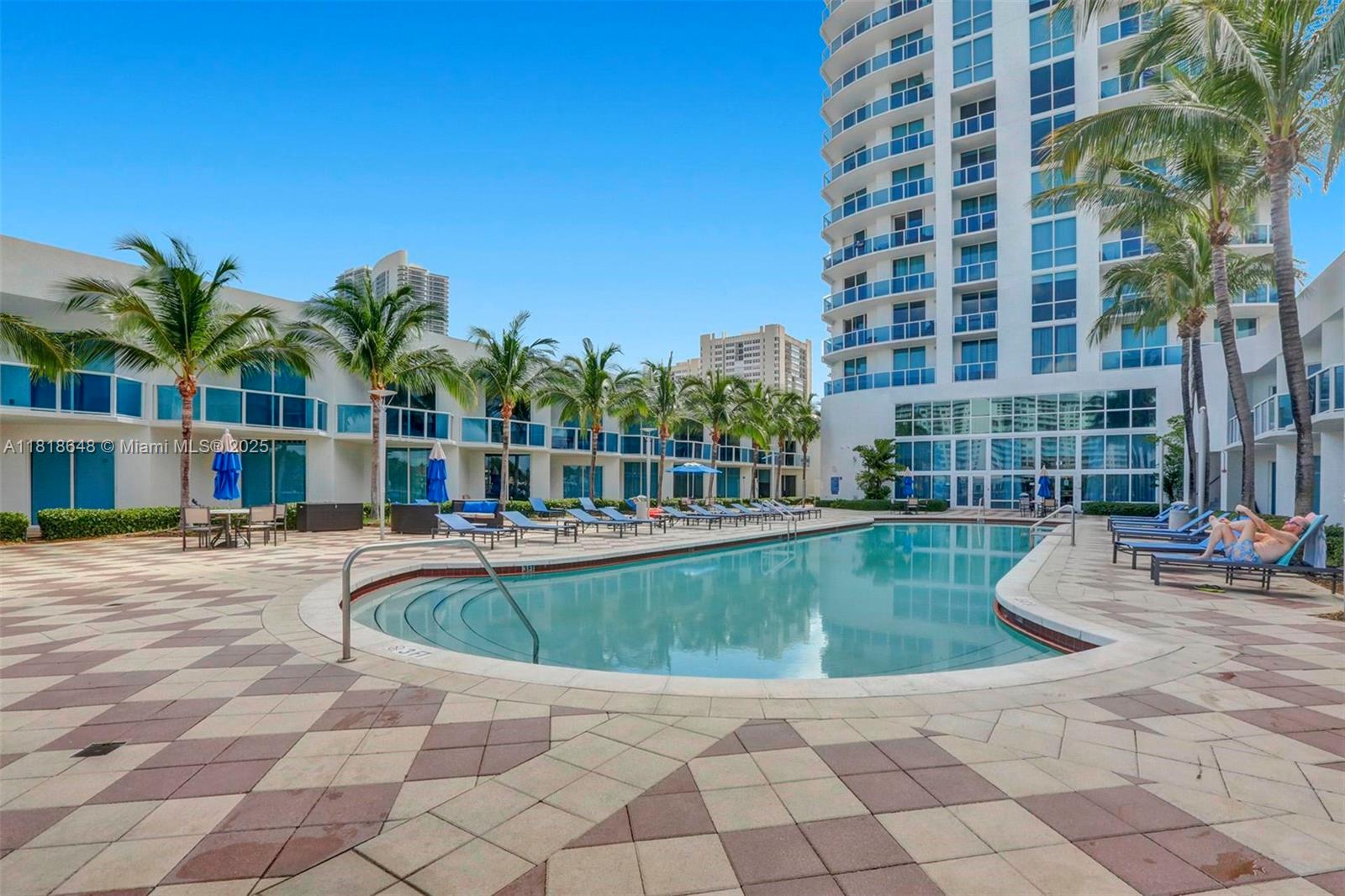 Photo of 1945 Ocean Dr  #2302, Hallandale Beach, Florida, 33009 - 