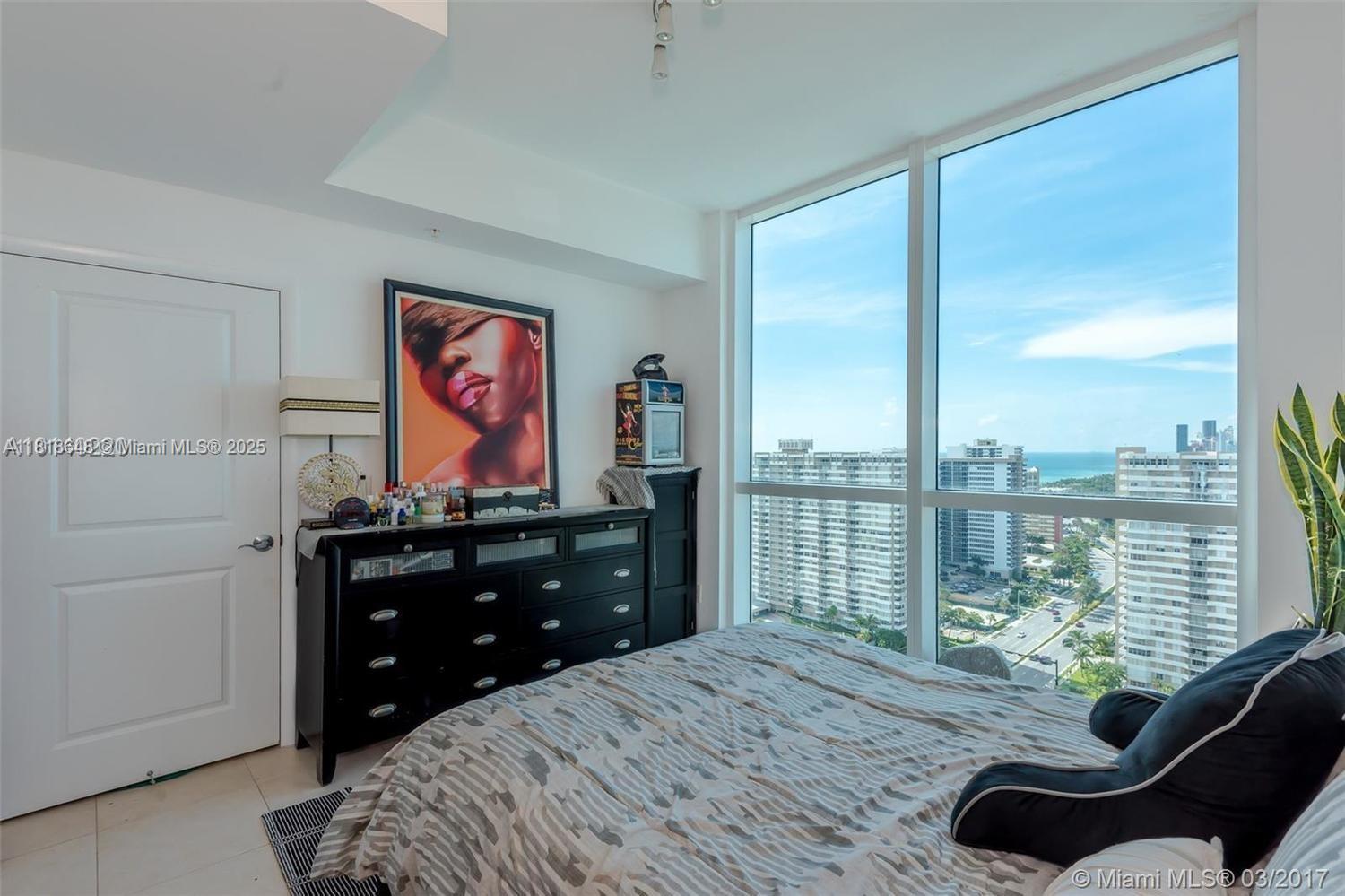 Photo of 1945 Ocean Dr  #2302, Hallandale Beach, Florida, 33009 - 