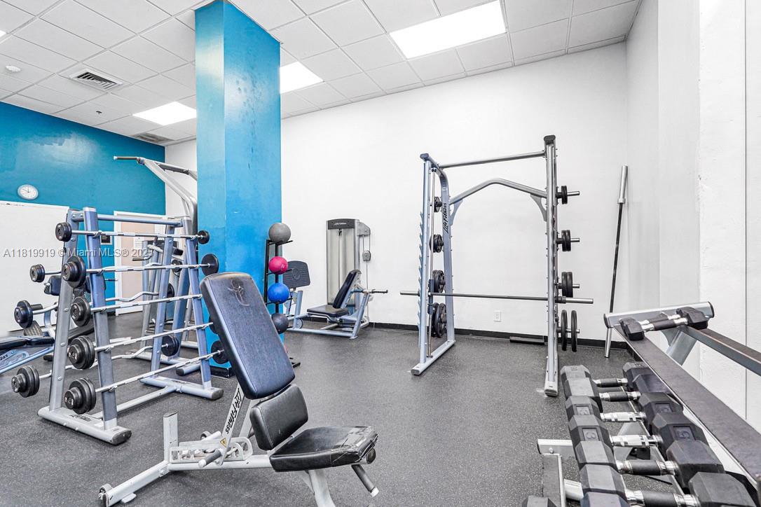 See details 1223 1 / 2 991 sq. ft. $ 2025-08-05 0 Photo