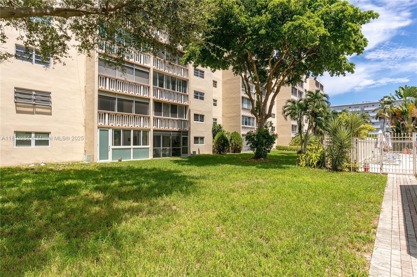 Photo of 1001 14th Ave  #107, Hallandale Beach, Florida, 33009 - 