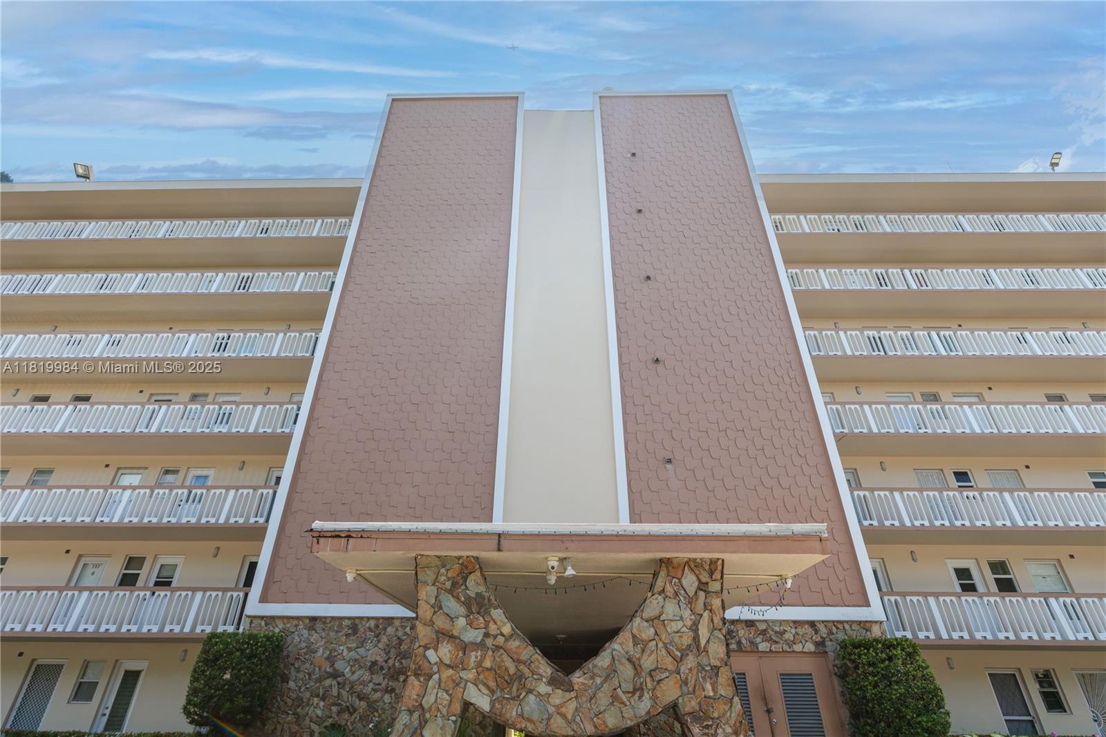 Photo of 1001 14th Ave  #107, Hallandale Beach, Florida, 33009 - 