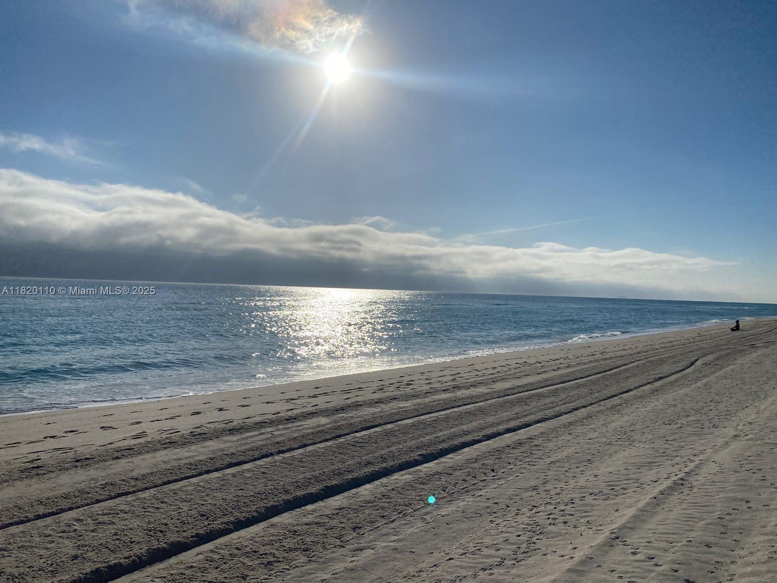 3203 2 / 3 1962 sq. ft. $ 2025-11-03 0 Photo