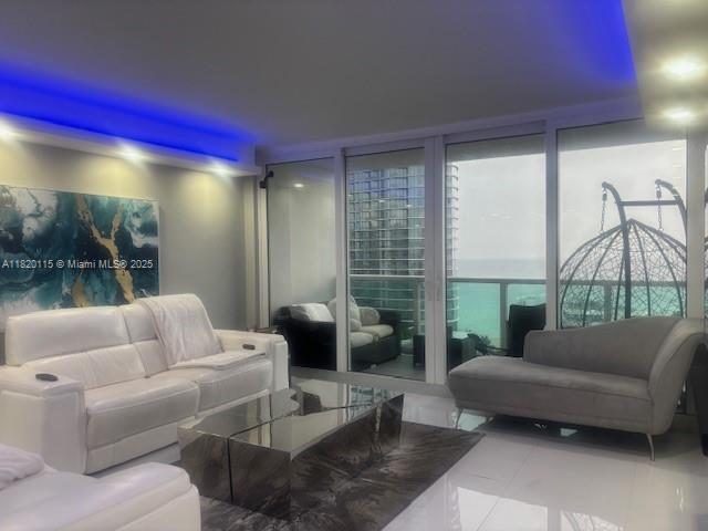 See details 1609 1 / 2 991 sq. ft. $ 2025-06-11 0 Photo