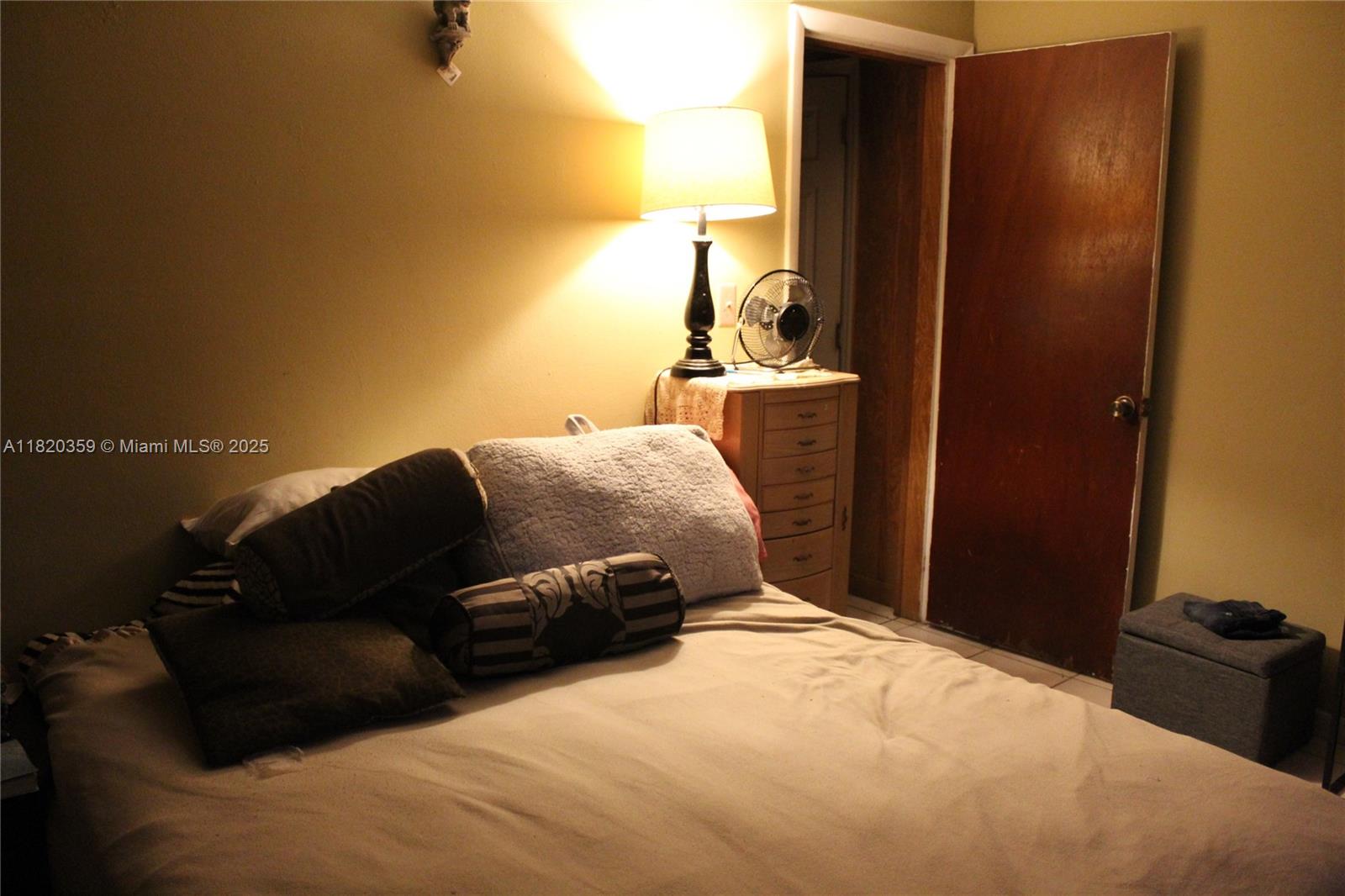 See details 17820 4 / 2 1871 sq. ft. $ 2025-07-09 0 Photo