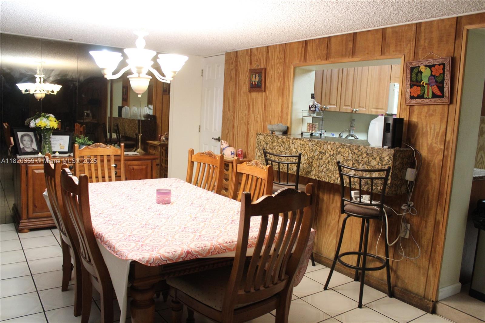 See details 17820 4 / 2 1871 sq. ft. $ 2025-07-09 0 Photo