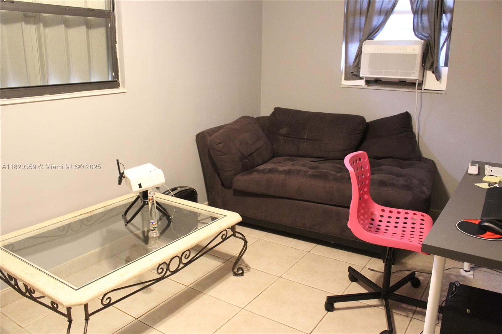 See details 17820 4 / 2 1871 sq. ft. $ 2025-07-09 0 Photo