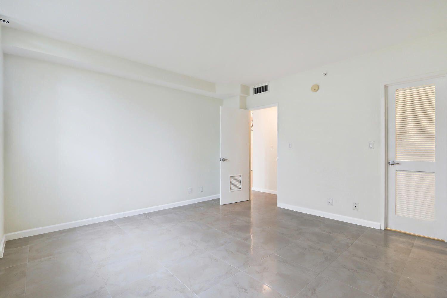 Photo of 3001 Ocean  #201, Hollywood, Florida, 33019 - 20191112192525802408000000-o