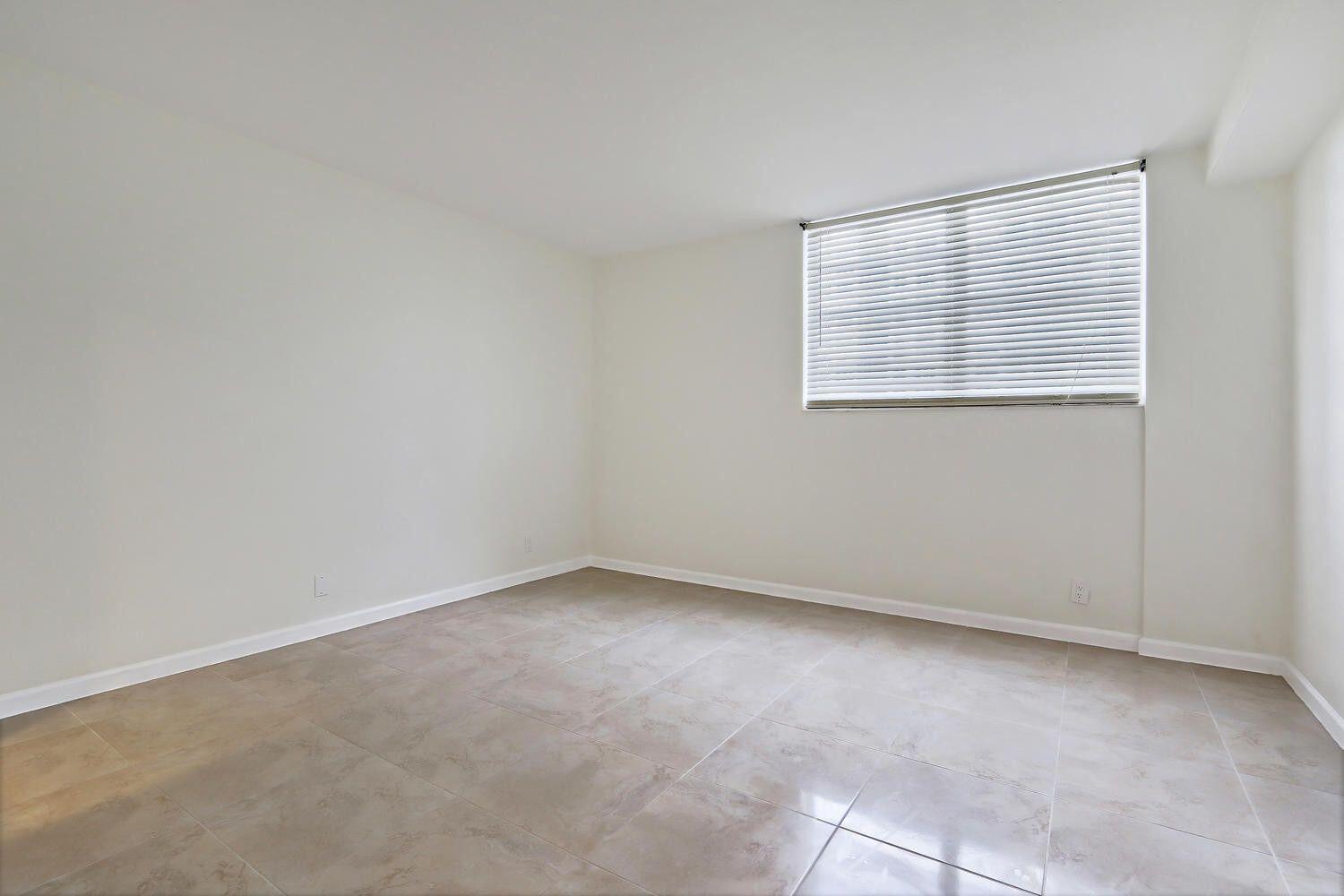 Photo of 3001 Ocean  #201, Hollywood, Florida, 33019 - 20191112192524223621000000-o