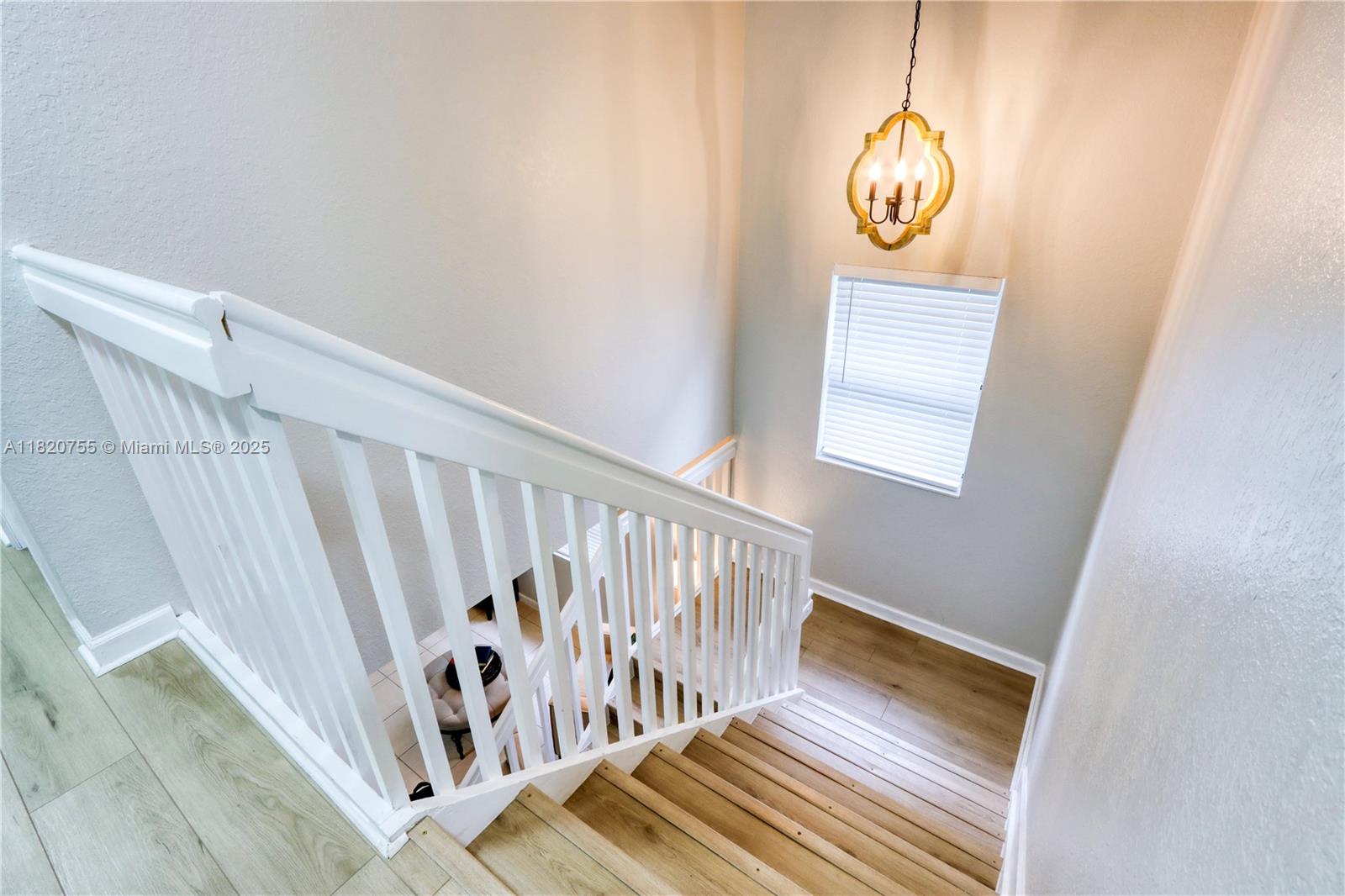 148 4 / 3  sq. ft. $ 2025-11-24 0 Photo