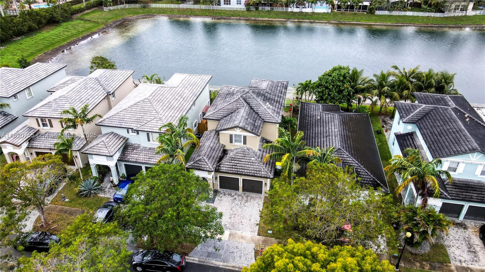 148 4 / 3  sq. ft. $ 2025-11-24 0 Photo