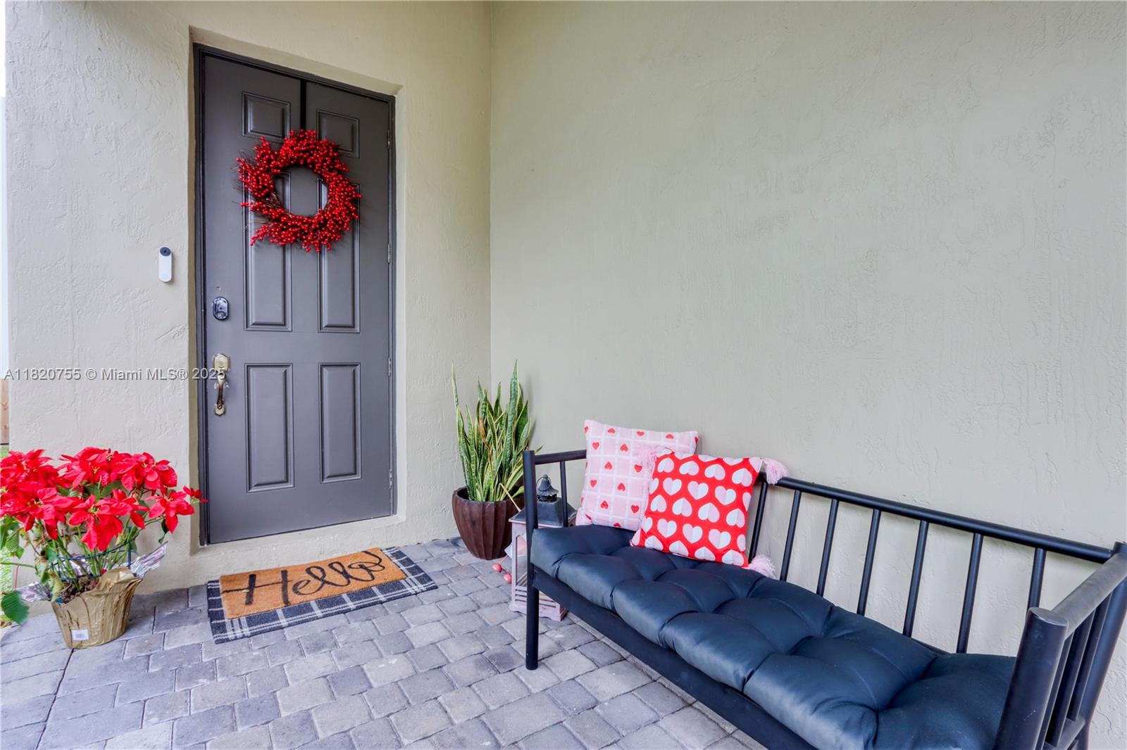 148 4 / 3  sq. ft. $ 2025-11-24 0 Photo