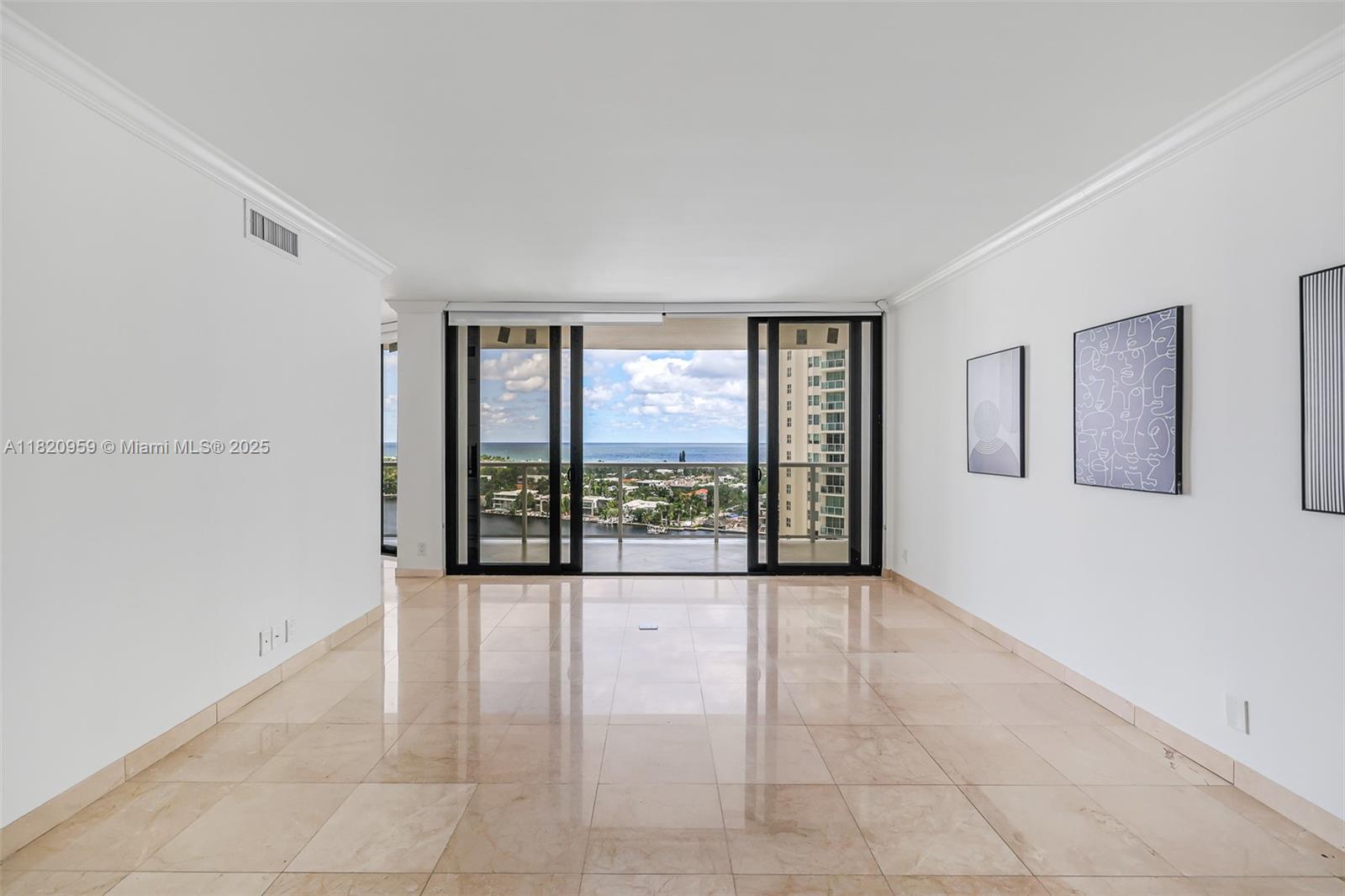 Photo of 20281 Country Club Dr  #1412, Aventura, Florida, 33180 - 