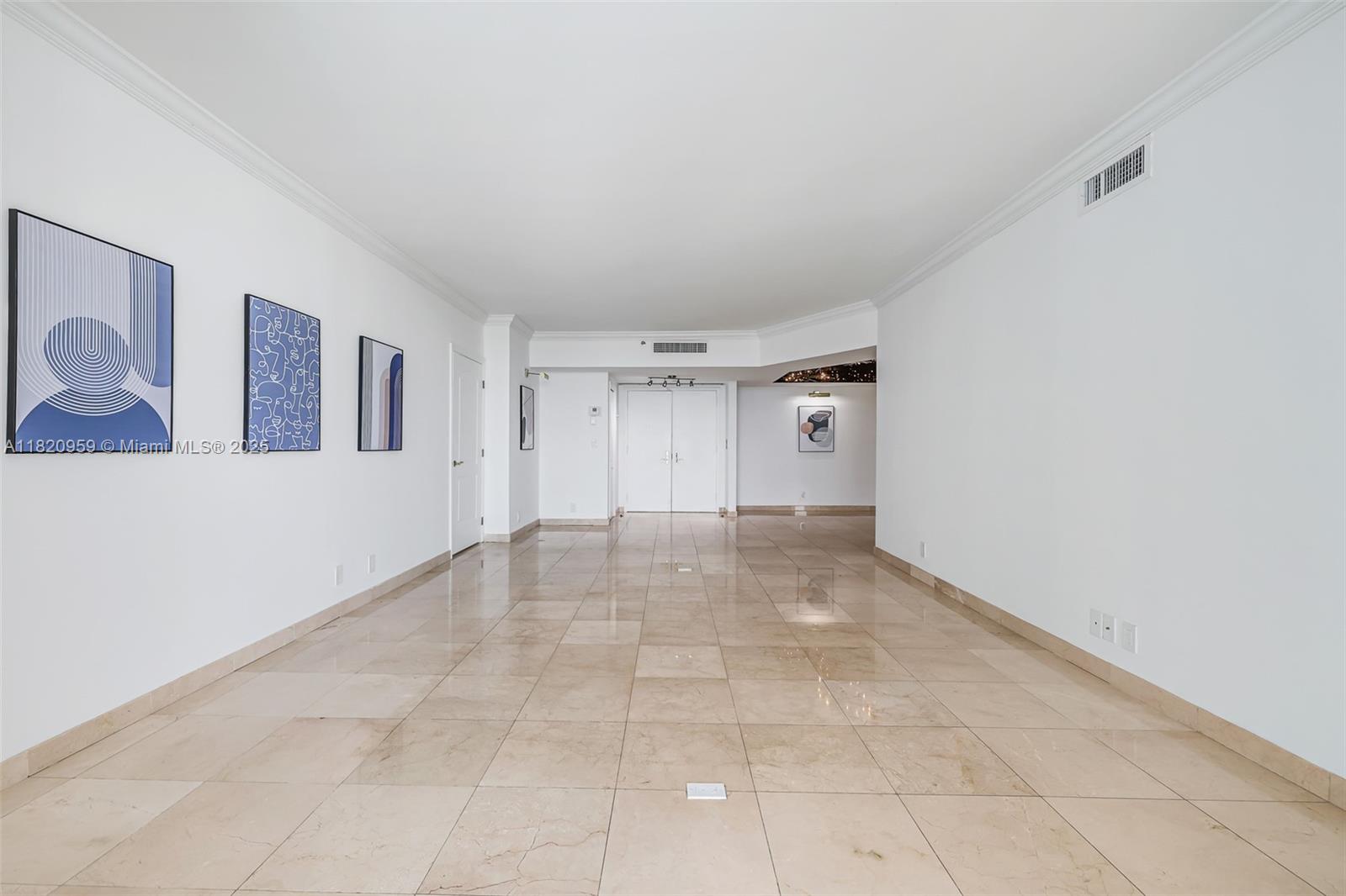 Photo of 20281 Country Club Dr  #1412, Aventura, Florida, 33180 - 