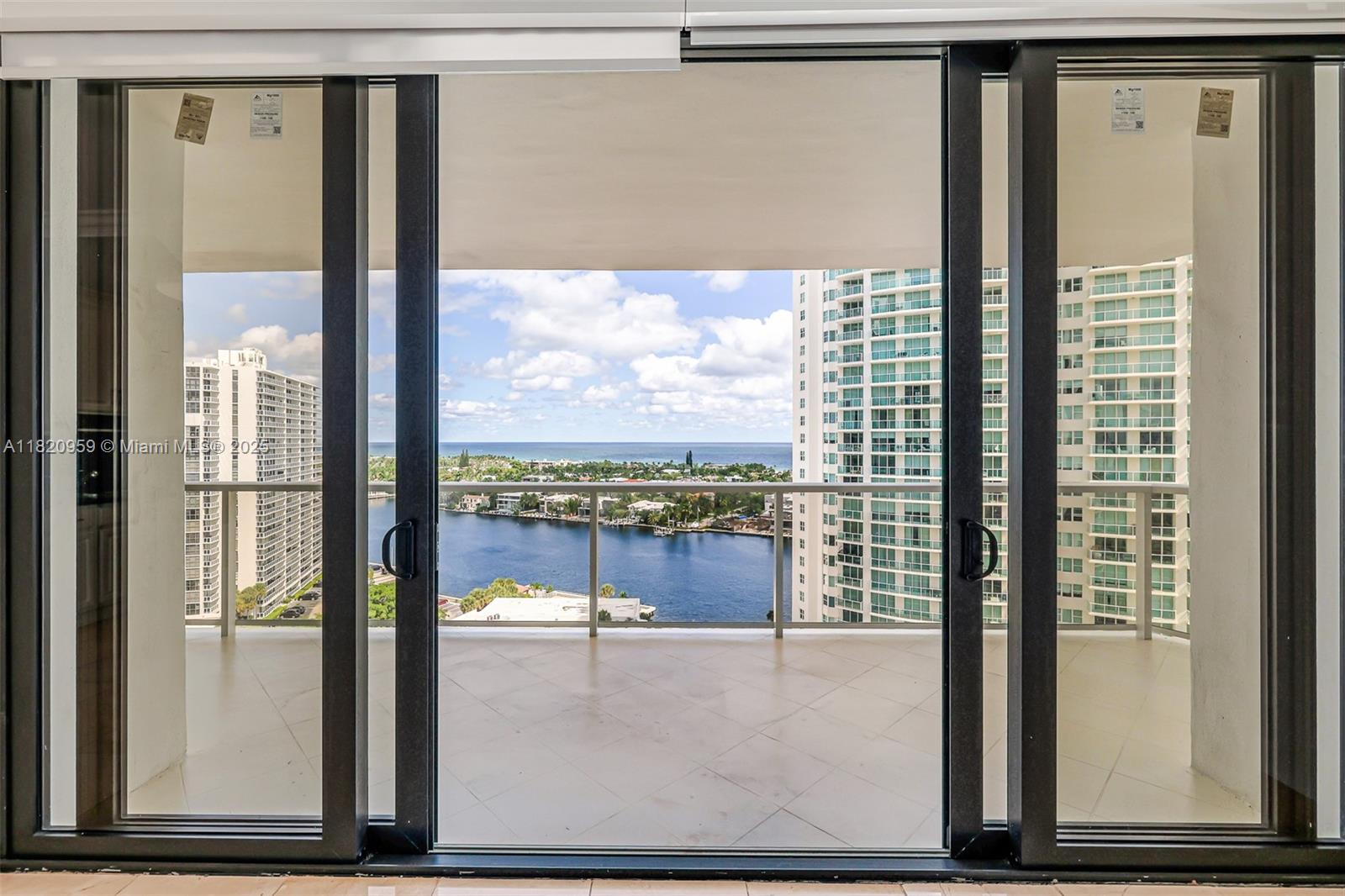 Photo of 20281 Country Club Dr  #1412, Aventura, Florida, 33180 - 
