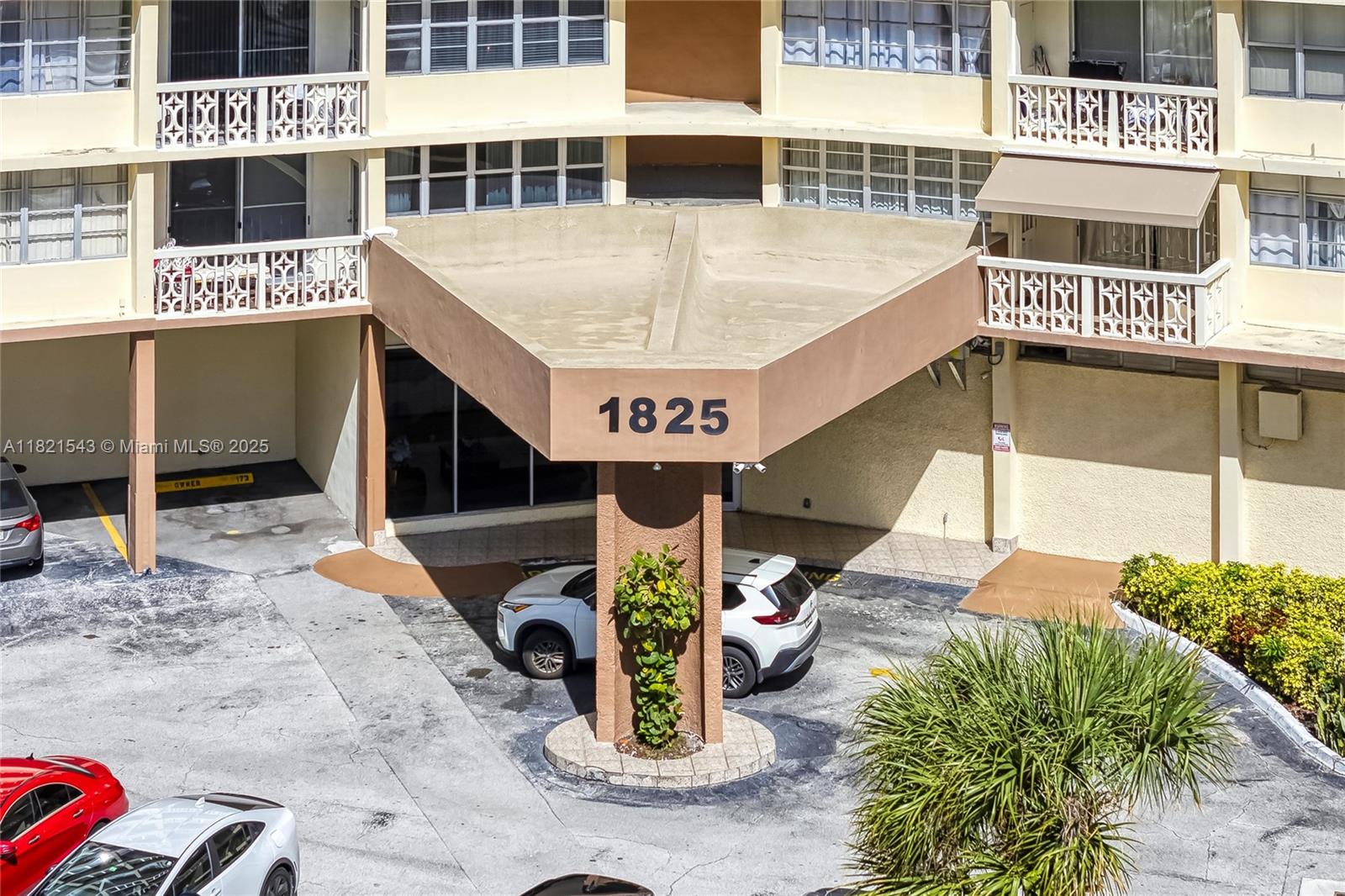 Photo of 1825 Ocean Dr  #PH-6, Hallandale Beach, Florida, 33009 - 