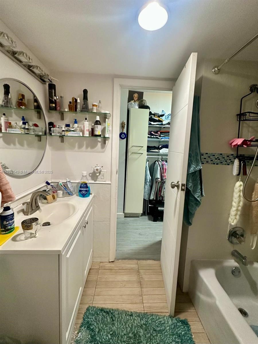 Photo of 1825 Ocean Dr  #PH-6, Hallandale Beach, Florida, 33009 - 
